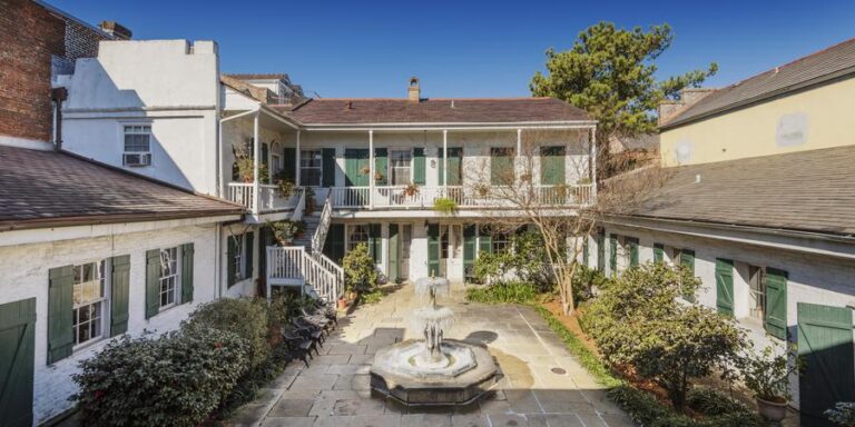 Beauregard-Keyes House courtyard in New Orleans, LA