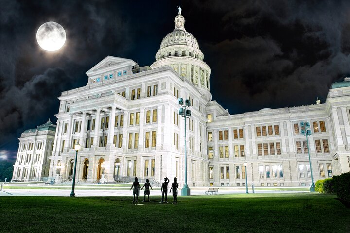 Austin Spirits & Spirits Haunted Pub Crawl