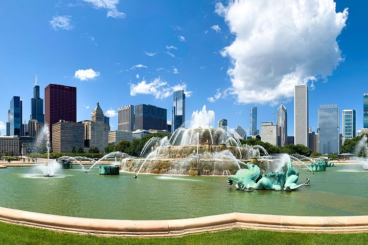 Chicago Crime, Mobsters & Ghosts Walking Tour