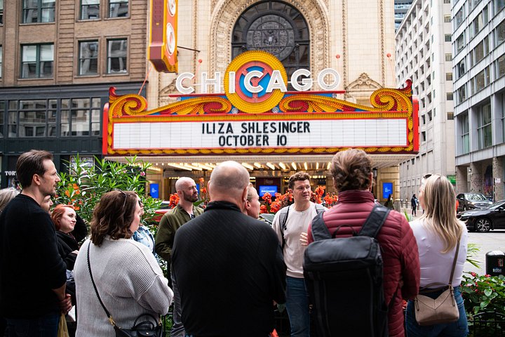 Chicago Gangsters and Ghosts Walking Tour