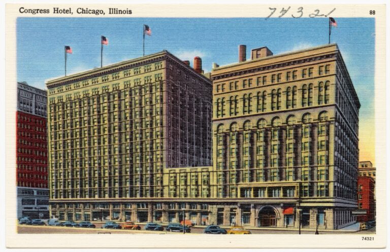 Linen postcard of the Congress Hotel's twin towers on Michigan Avenue, c. 1930–45