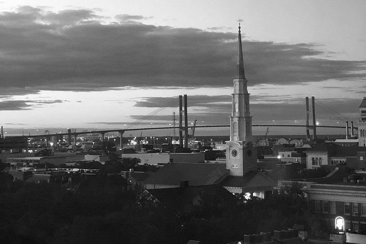 Genteel & Bard’s Dark History & Ghost Encounter Tour