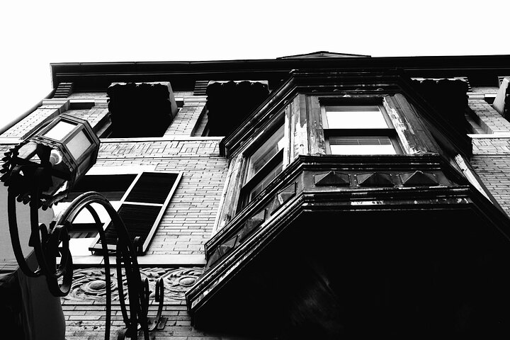 Genteel & Bard’s Dark History & Ghost Encounter Tour