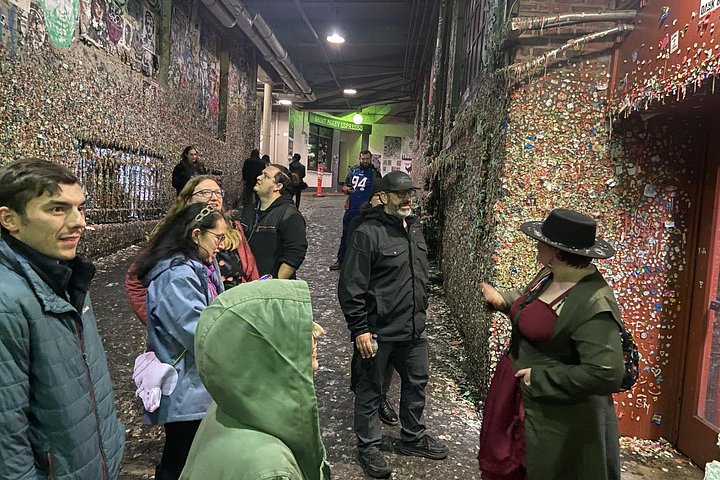 Haunted Seattle Booze and Boos Ghost Walking Tour
