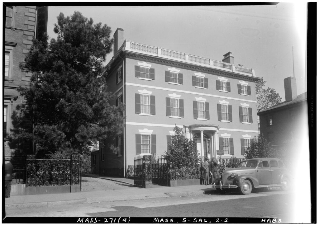 1940 survey photo of the three-story brick Gardner-Pingree House on Essex Street
