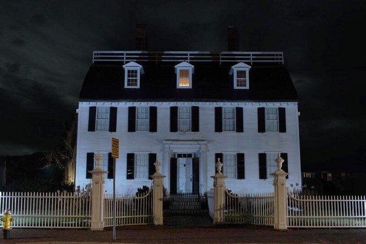 The Ropes Mansion