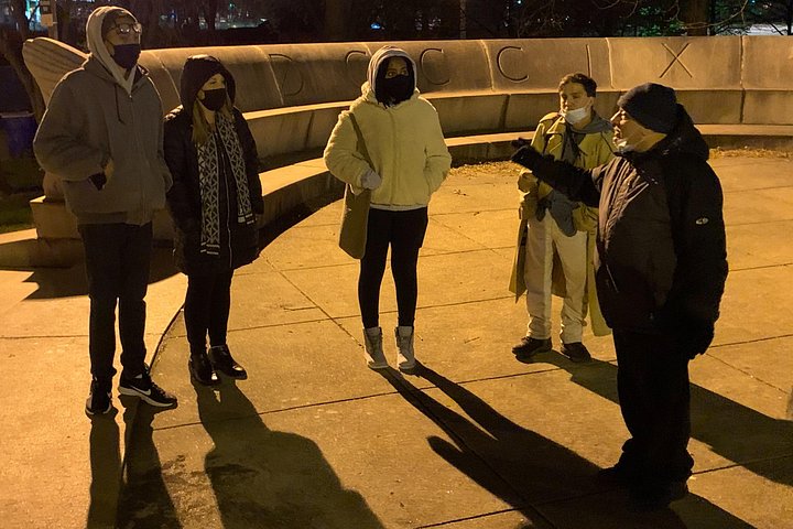 Lincoln Park Hauntings Ghost Investigation Tour