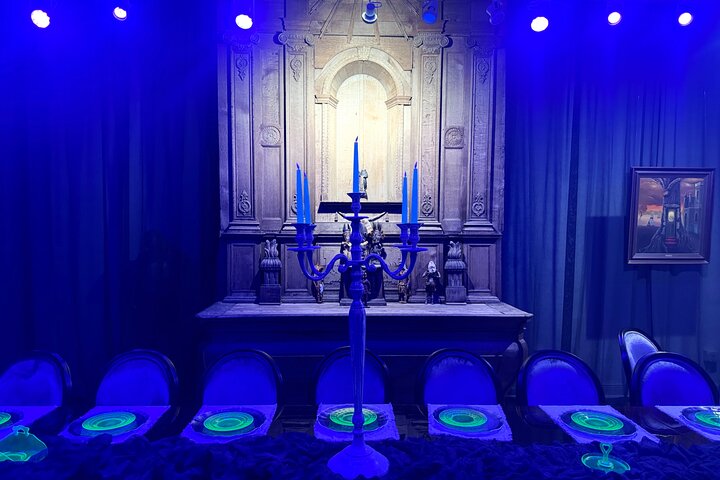 New Orleans Ghost Tour: Go Inside a Haunted Location