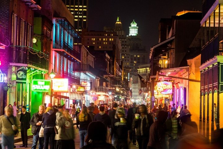 New Orleans Haunted Pub Crawl: Ghosts & French Quarter Nightlife