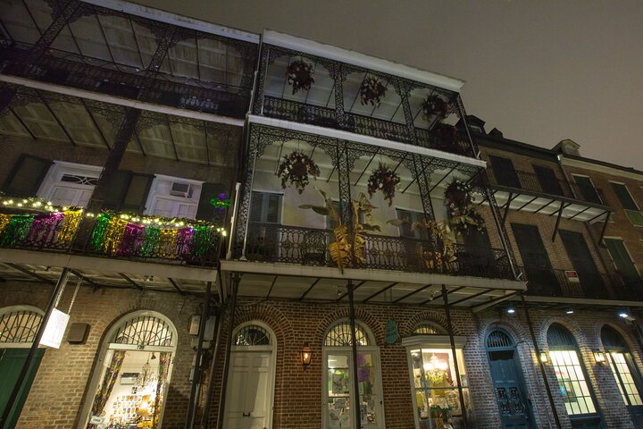 Pub Crawl: New Orleans Ghosts, Boos, and Booze
