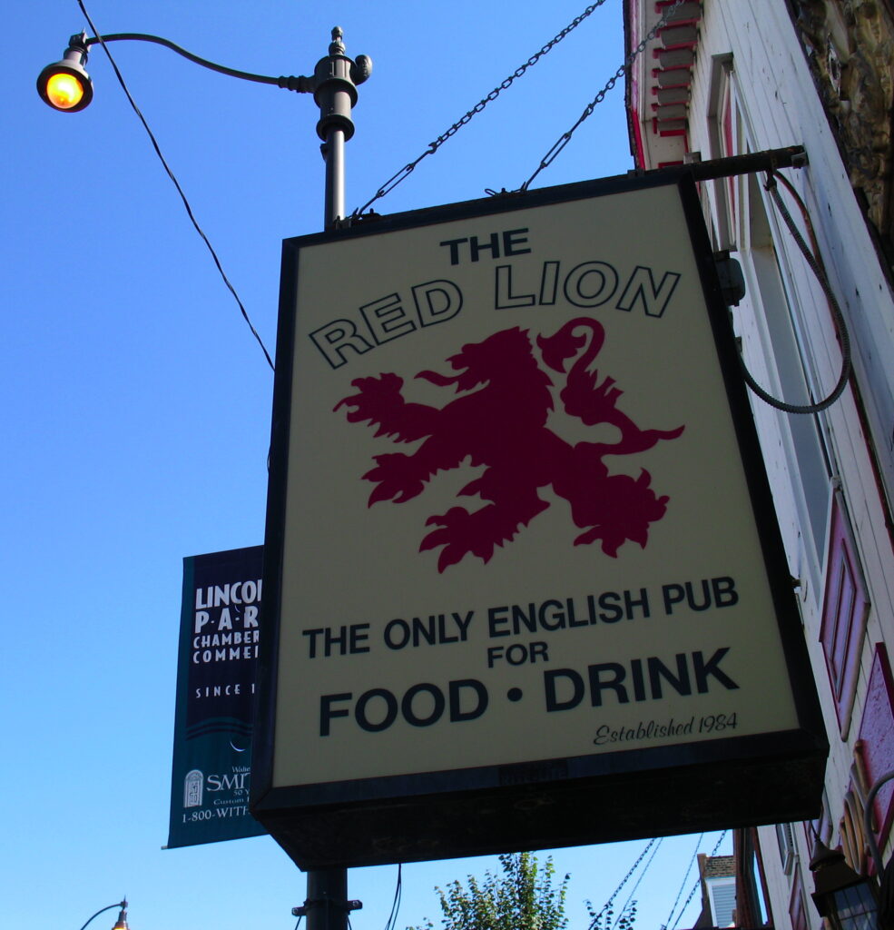 The Red Lion Pub's hanging sign in Lincoln Park, 2007