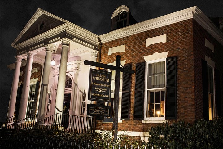 Bar hop with a paranormal twist – join us for a Haunted Bar Crawl like no other.