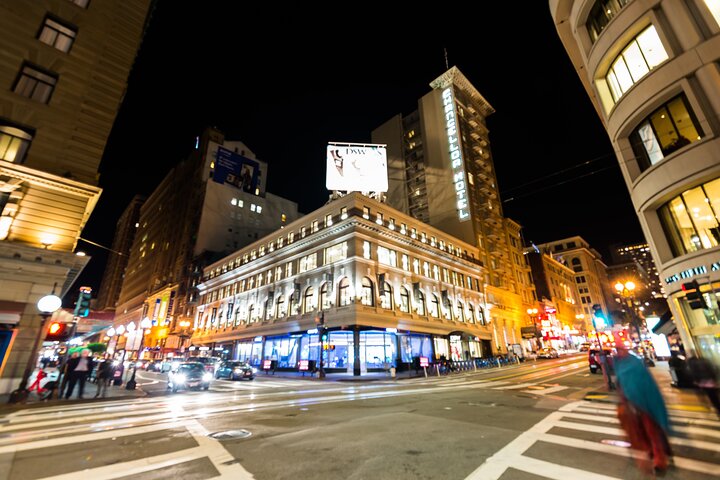 San Francisco Haunted Pub Crawl - Spirits of Barbary Coast