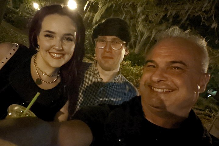 Savannah Ghost Tour with the Guy in the Kilt + Bar Stops