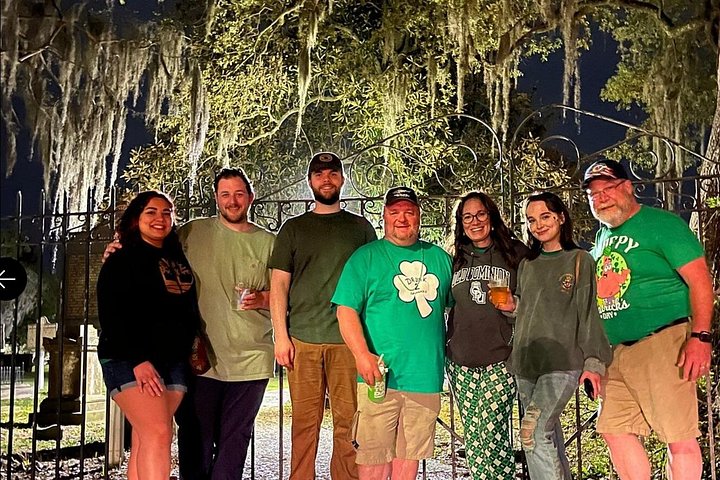 Savannah Haunted Pub Crawl Walking Tour