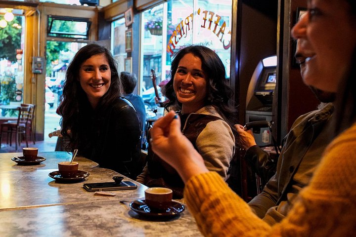 Gourmet Ghost Tour With Stretchy Pants Food Tours