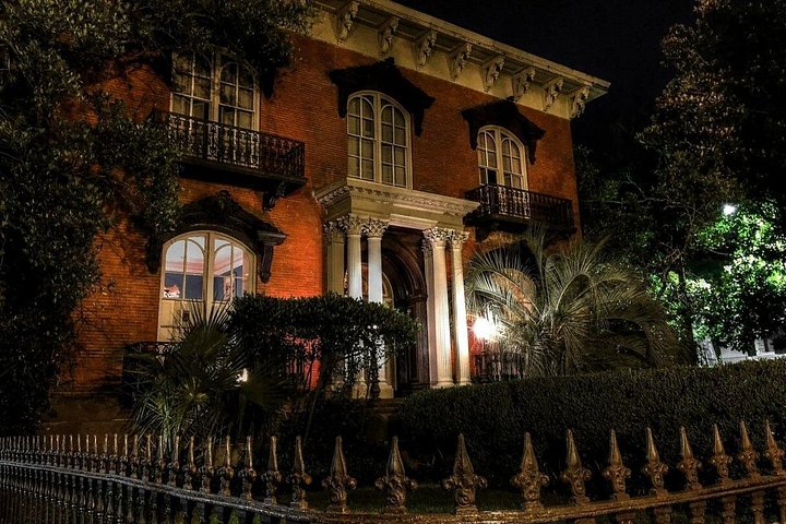 Spirits & Scoundrels Ghost Tour