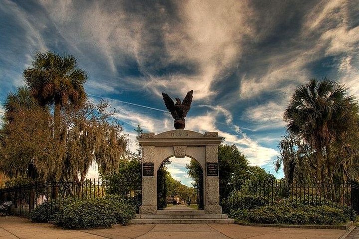 Spooky Savannah Ghost Walk: Stories, Spirits, and Signals