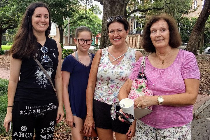 Spooky Savannah Ghost Walk: Stories, Spirits, and Signals