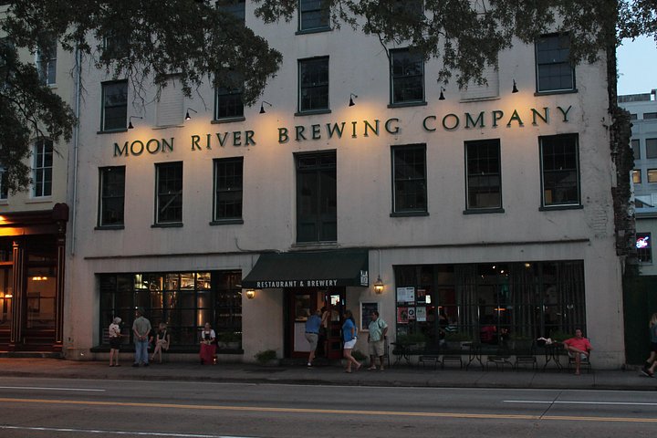 Spooky Savannah Haunted Bar Crawl