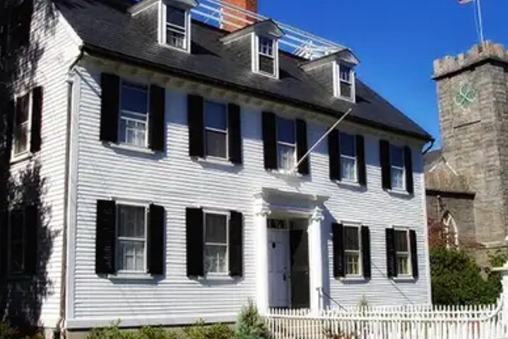 The Ghosts of Salem Walking Tour