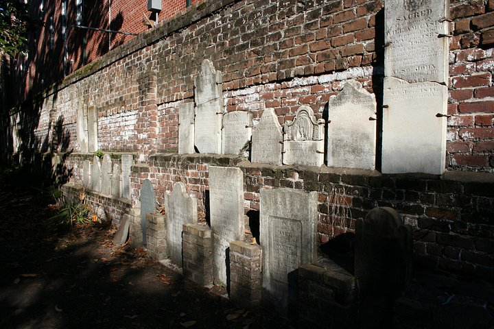Colonial Cemetery