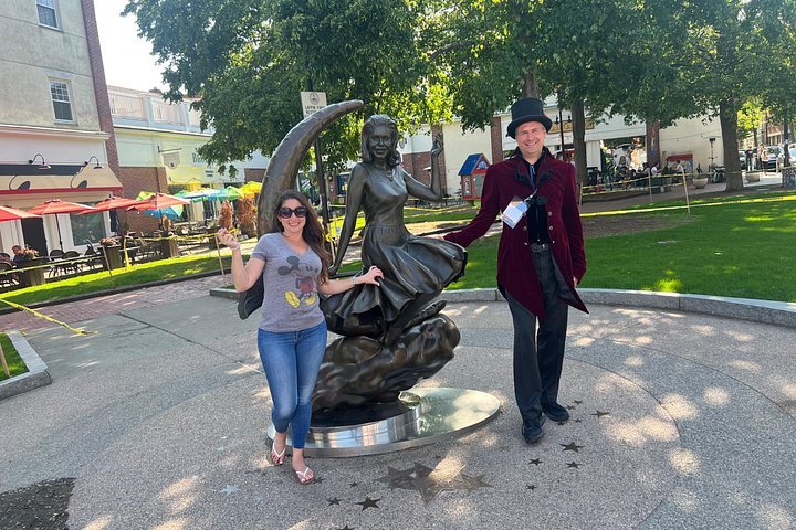 Wicked Awesome Tours: Witch Trial History and Salem Haunts!